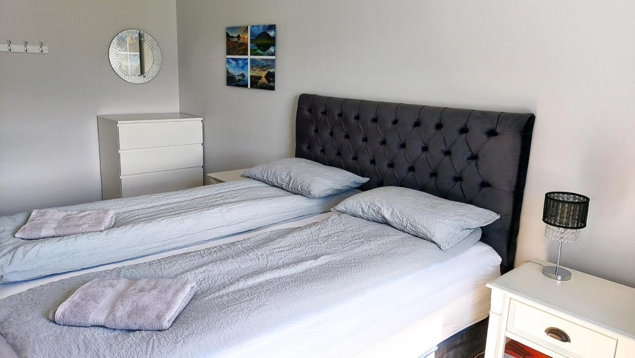 Apartment With Amazing Mountain View Bolungarvík المظهر الخارجي الصورة
